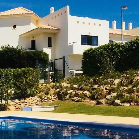 Rentalbufeira Apartamento *