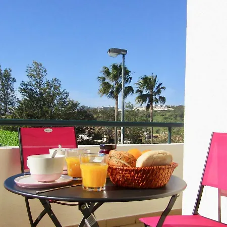 Rentalbufeira Apartamento *